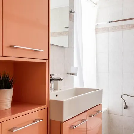 Harmonious 2br In Exarchia By Upstreet Athens